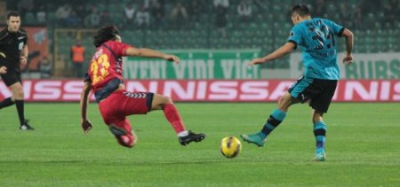 Bursaspor: 1 - Mersin İdman Yurdu: 0 (İlk yarı)