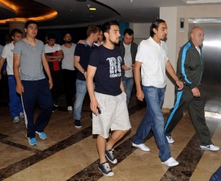 Bursaspor tam kadro Yazıcı'nın tedavi gördüğü hastaneye geldi