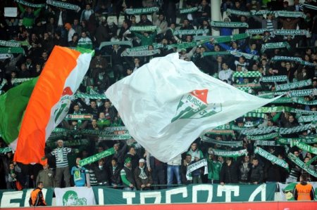 Bursaspor taraftarından yönetime tepki