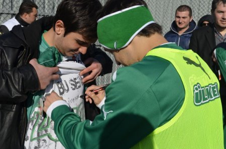 Bursaspor ‘Ülker Ayın Golü’ yarışmasının Ocak ayı galibi Pablo Batalla oldu