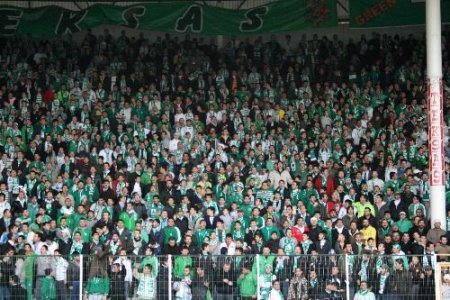 Bursaspor'da Beşiktaş Zaferi Ve Liderliğin Mutluluğu Yaşanıyor