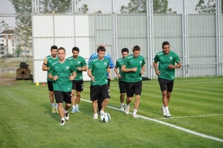 Bursaspor'da Edu ve Ferdinand takımla vedalaştı