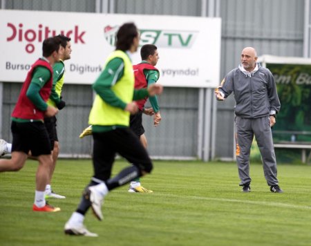 Bursaspor'da neşeli antrenman