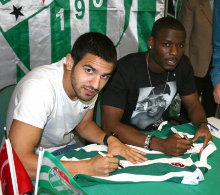 Bursasporlu futbolcular, moralli Fenerbahçe’yi yenmek istiyor