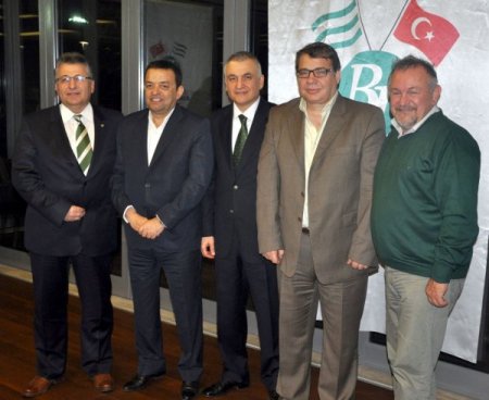 Bursasporlular Derneği yeni yönetimini seçti