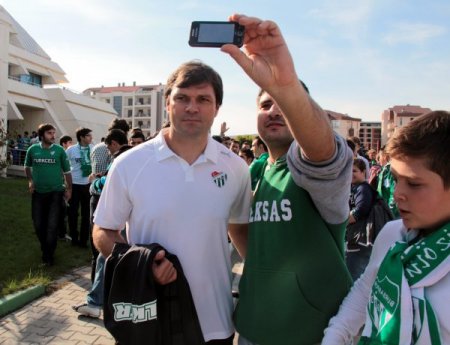 Bursaspor’u Trabzon’a taraftarlar uğurladı