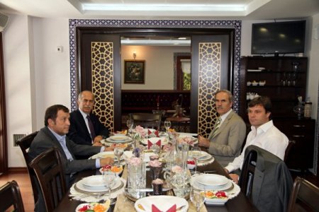 Bursaspor'un geleceği masaya yatırıldı