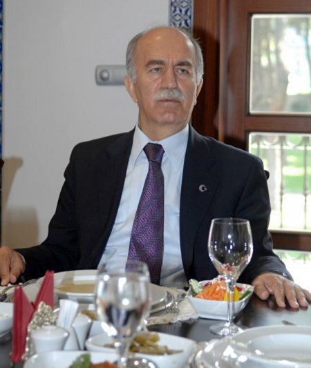 Bursaspor'un geleceği masaya yatırıldı