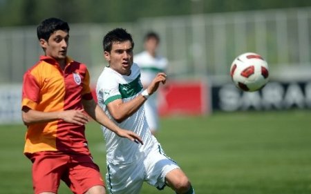 Bursaspor'un gençleri Galatasaray'a 7 gol attı