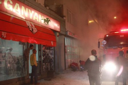 Bursa'yı ayağa kaldıran yangın, at sevdalılarını korkutmadı
