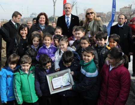 Bursa'yı minik eller yeşertiyor