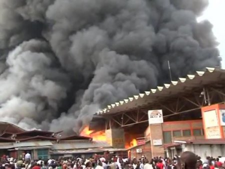 Burundi’de pazar yangını: 2 bin mağaza kül oldu