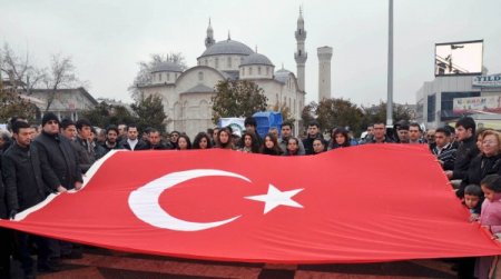 Bütün Şehir Aynı Anda İstiklal Marşı’nı Okudu