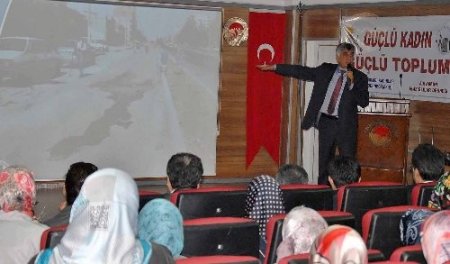 Büyükaslan, kadın derneklerin üyelerini kabul etti