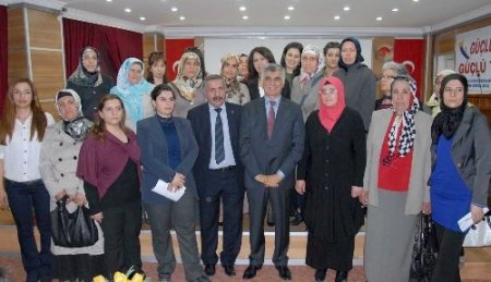 Büyükaslan, kadın derneklerin üyelerini kabul etti