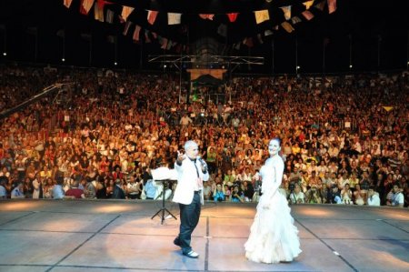 Büyükçekmeceliler Candan Erçetin'le Coştu