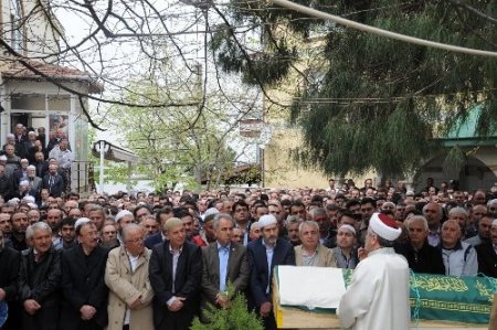 Büyükçınar'a öğrencilerinden son görev