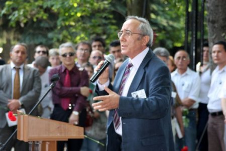 Büyükelçi Sezgin: Nazım’ı Mahpus Edenler, Kendileri Mahpus Oldu