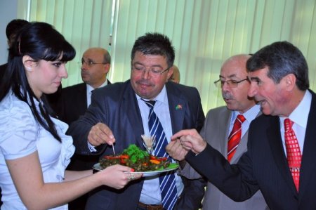 Büyükelçilik'te Kurban Bayramı kutlaması