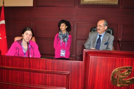 Büyükerşen’den Türkçe'nin Çocuklarına Tam Not