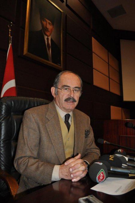 Büyükerşen’in 'Hakaret' Suçundan 2 Yıl 8 Aya Kadar Hapsi İsteniyor