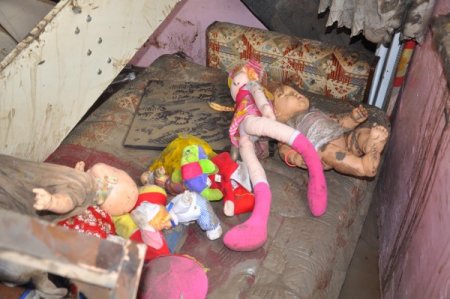 Büyükkarıştıran’da sel geride enkaz yığınları bıraktı