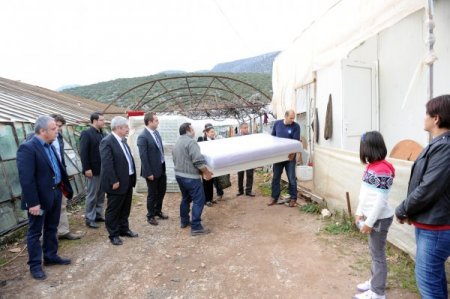 Büyükşehir, sel bölgesine yardım götürdü