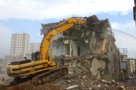 Büyükşehir 97 noktada hizmet üretiyor