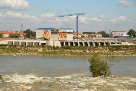 Büyükşehir Belediyesi HES'le para basacak