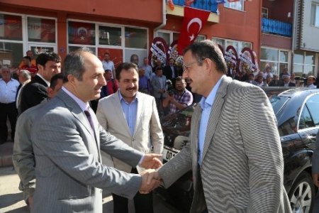 Büyükşehir Belediyesi ilçelerin hizmetlerini üstleniyor