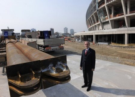 Büyükşehir Belediyesi Stadyumu’nda çatı kaplama başlıyor