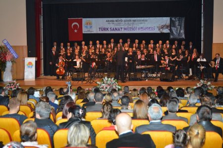 Büyükşehir Belediyesi TSM korosundan konser