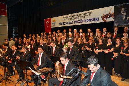 Büyükşehir Belediyesi TSM korosundan konser