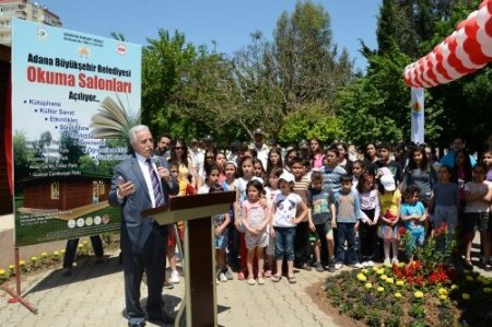 Büyükşehir Belediyesi'nin kurduğu okuma salonu törenle açıldı