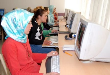 Büyükşehir Belediyesi'nin Meslek Edindirme Kurslarına Kayıtlar Başladı