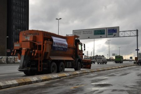 Büyükşehir tedbir aldı, kar yağışı gecikti (Özel)