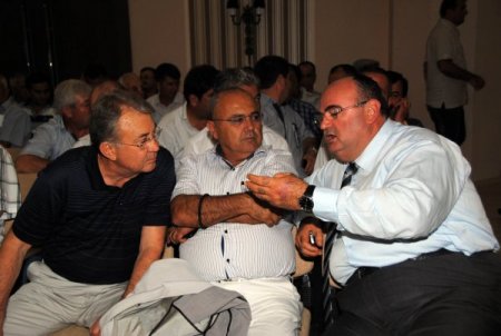 Büyükşehir Yasa Tasarısı, CHP'li ve AK Parti'li başkanları birbirine düşürdü