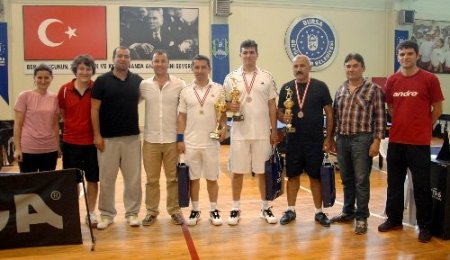 Büyükşehirde dostluk kazandı