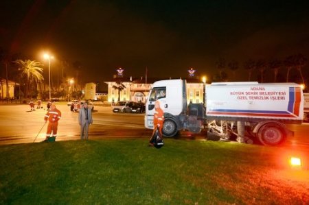 Büyükşehirden 24 saat kesintisiz temizlik