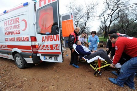 Büyükşehir’den bakıma muhtaç vatandaşlara ambulans desteği