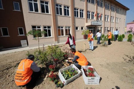 Büyükşehir'den okullara çevre düzenlemesi desteği