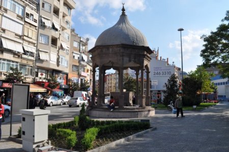 Büyükşehire karşı çıkan da var, nimet olarak gören de