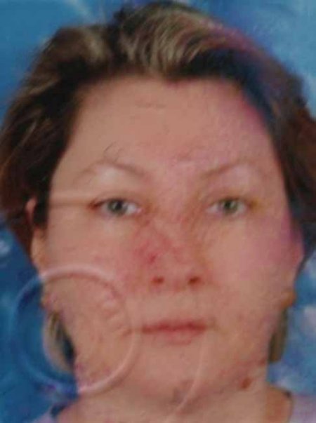 Cadde ortasında karısını öldürdü