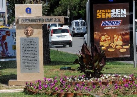 Caddelerde yaşatılan isimler vatandaşa tanıtılacak