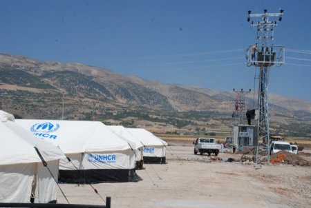 Çadır Kent Okullardan Önce Yetişecek