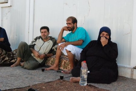 Çadır Kentteki Suriyeliler Bayrama Hüzünlü Girdi, Özgürlük İçin Dua Etti