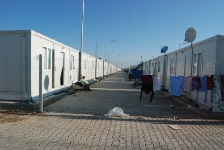 Çadır Kentteki Suriyeliler Bayrama Hüzünlü Girdi, Özgürlük İçin Dua Etti