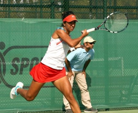 Çağla Büyükakçay, Lale Kupası’ndan ikinci turda elendi