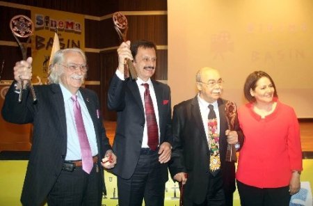 Çağlar: Barış sürecinde yaşanan hikâyeler filmlere yansıtılmalı (Özel)