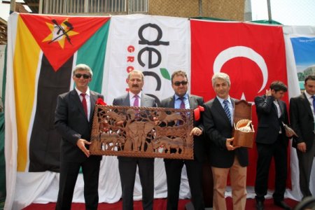 Çağlayan, Mozambik’te Türklerin yaptığı dev rezidansın açılışını yaptı